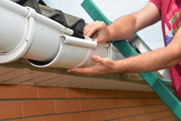 Cost of Large Gutter Repair in Saint Charles