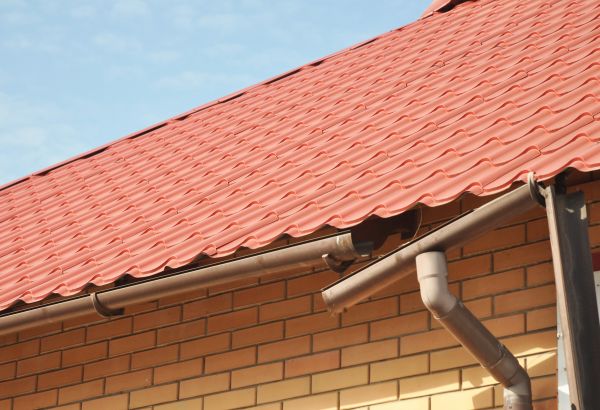 Loose Gutter Repair in Saint Charles