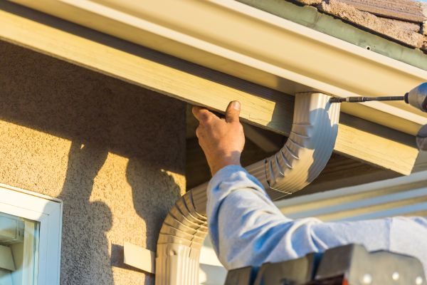 Aluminum Rain Gutter Service in Saint Charles